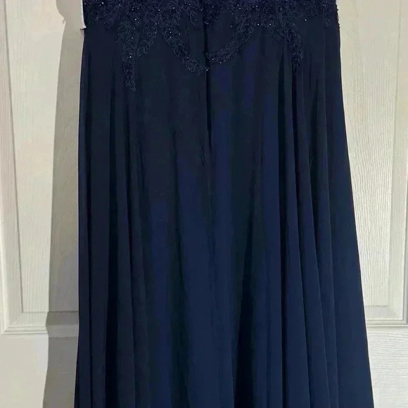 Mac Duggal Sequin Empire Waist Pleated Gown NWT Style 20274 - Picture 9 of 16